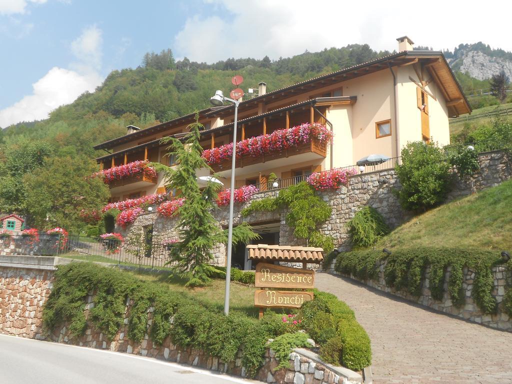 Residence Ronchi Molveno Bagian luar foto