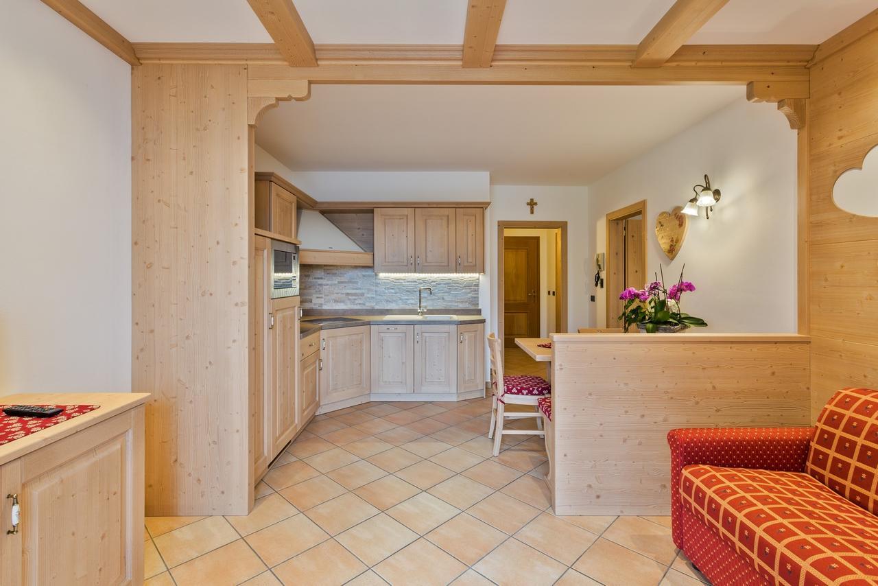 Residence Ronchi Molveno Bagian luar foto
