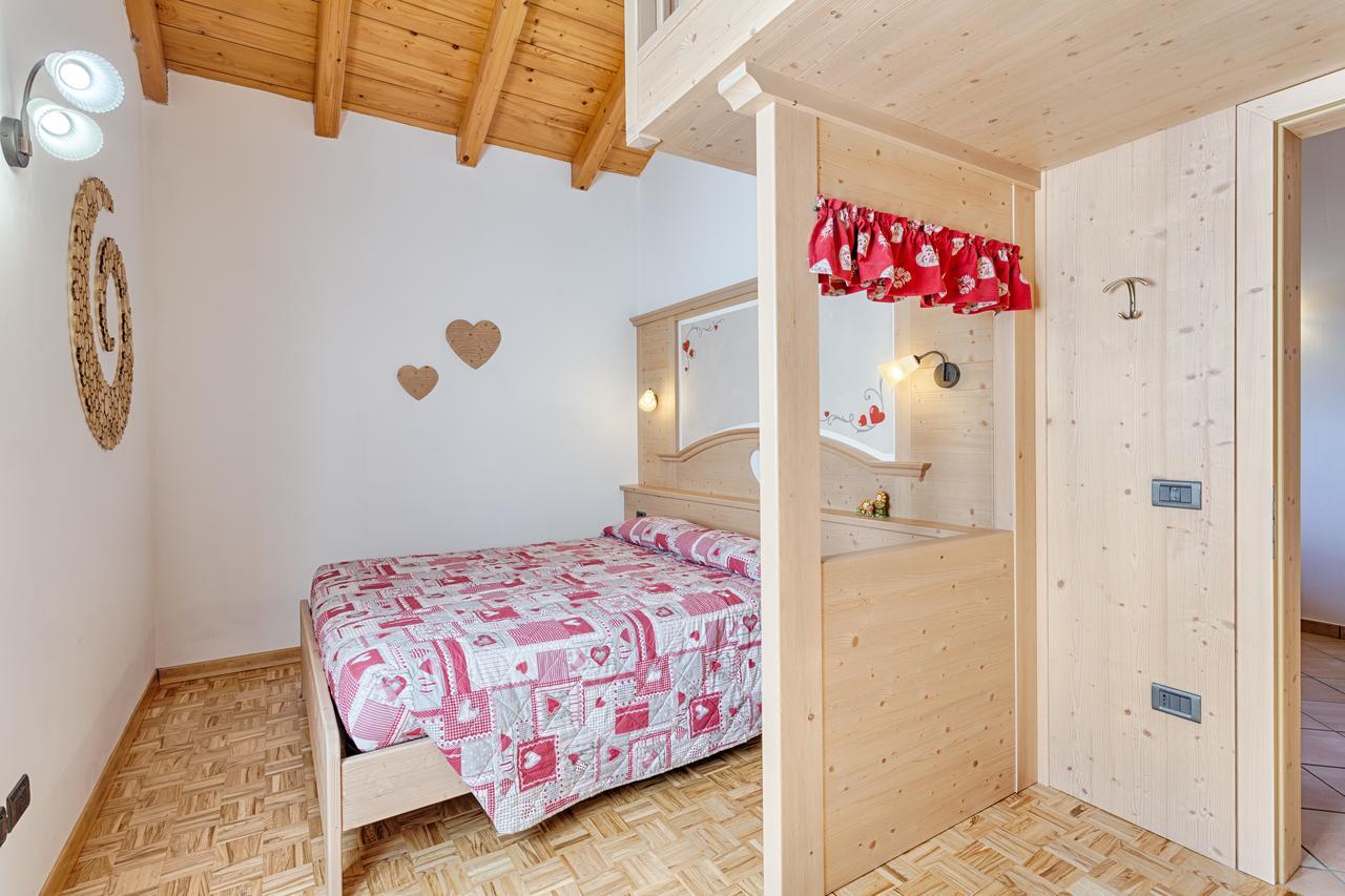 Residence Ronchi Molveno Bagian luar foto
