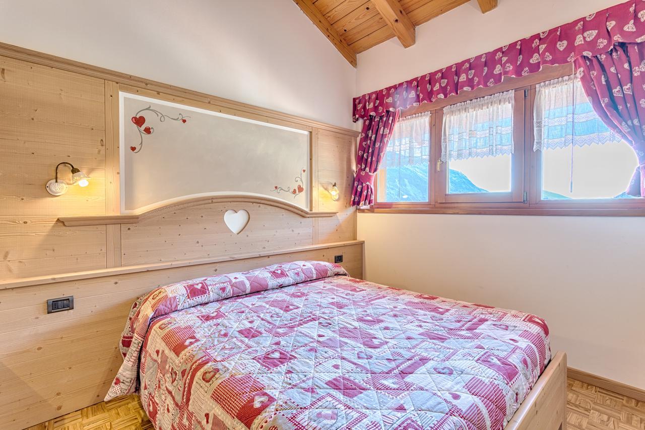 Residence Ronchi Molveno Bagian luar foto